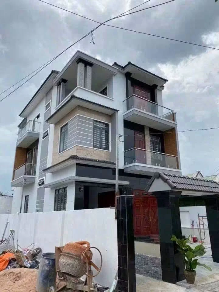 Bán nhà 1 trệt 3 lầu 518,5m2 kèm 18 phòng trọ cho thuê tại Hiệp Thành, Quận 12 - Ảnh 1