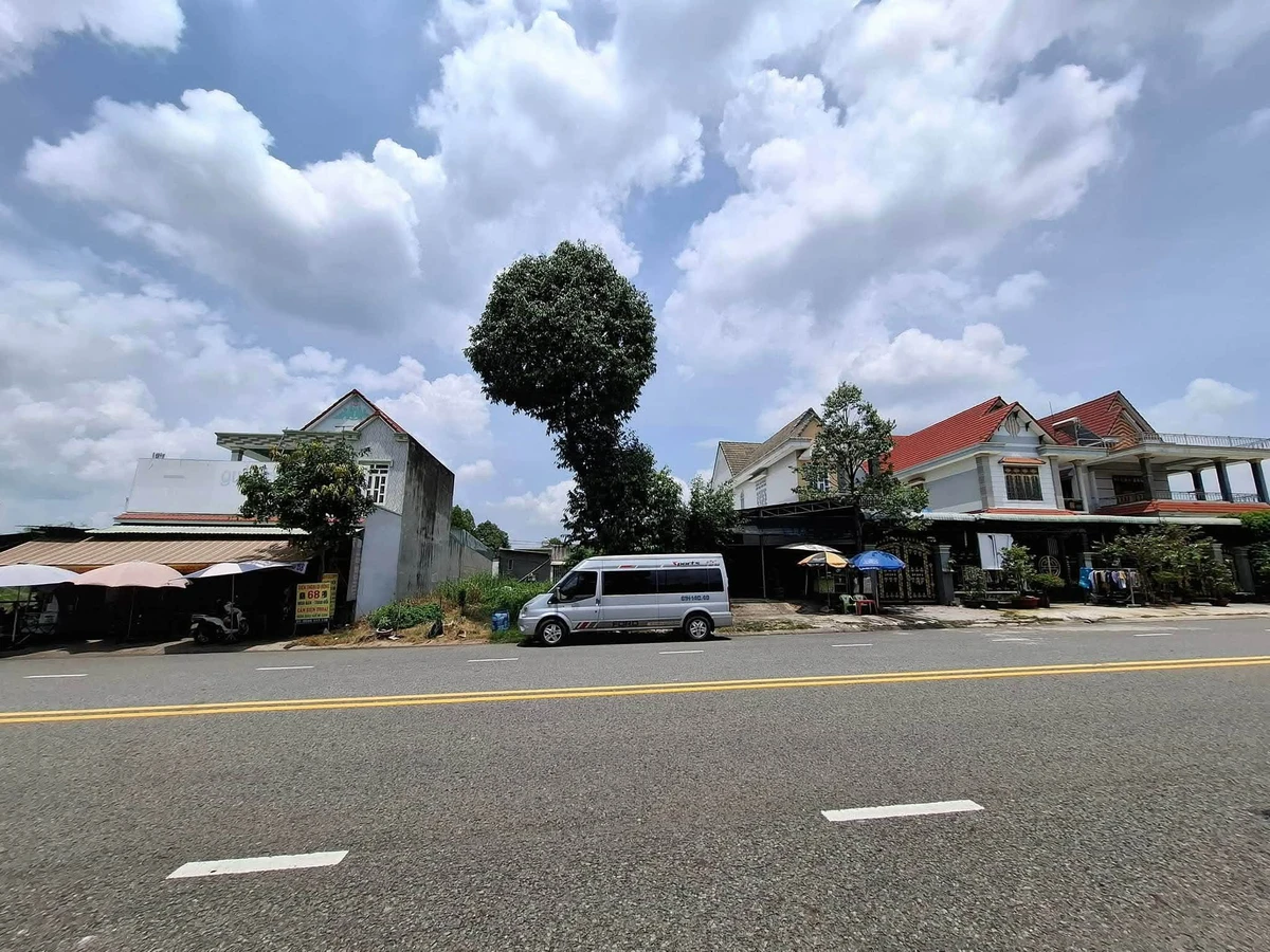 Bán đất mặt tiền đường DE4 KDC Mỹ Phước 3, 300m², 6,5 tỷ, Bình Dương - Ảnh thu nhỏ 3