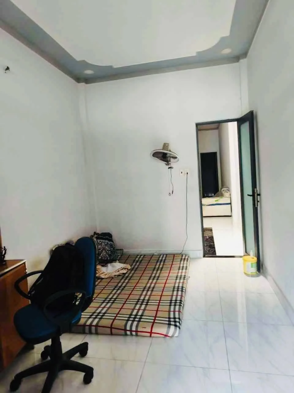 Bán nhà mới 2 tầng 60m² 3PN, đường ô tô, Dĩ An, giá 1,9 tỷ - Ảnh 1