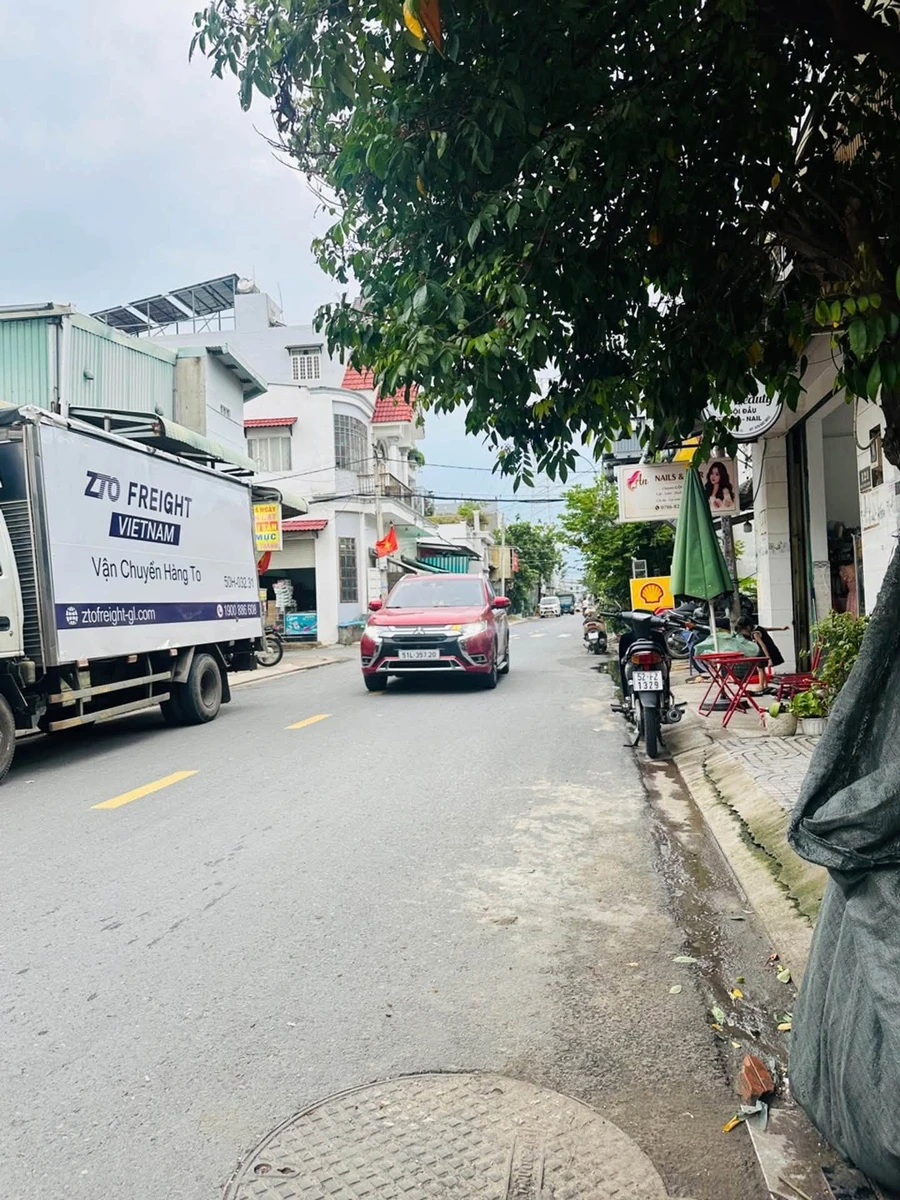 Bán nhà mặt tiền Nguyễn Tất Thành 62m2 kinh doanh An Phú Đông - Ảnh 1