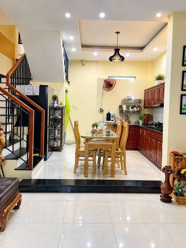 Bán nhà hẻm 41m2 Như Nguyệt Sông Hàn, 2 tầng 3.1 tỷ