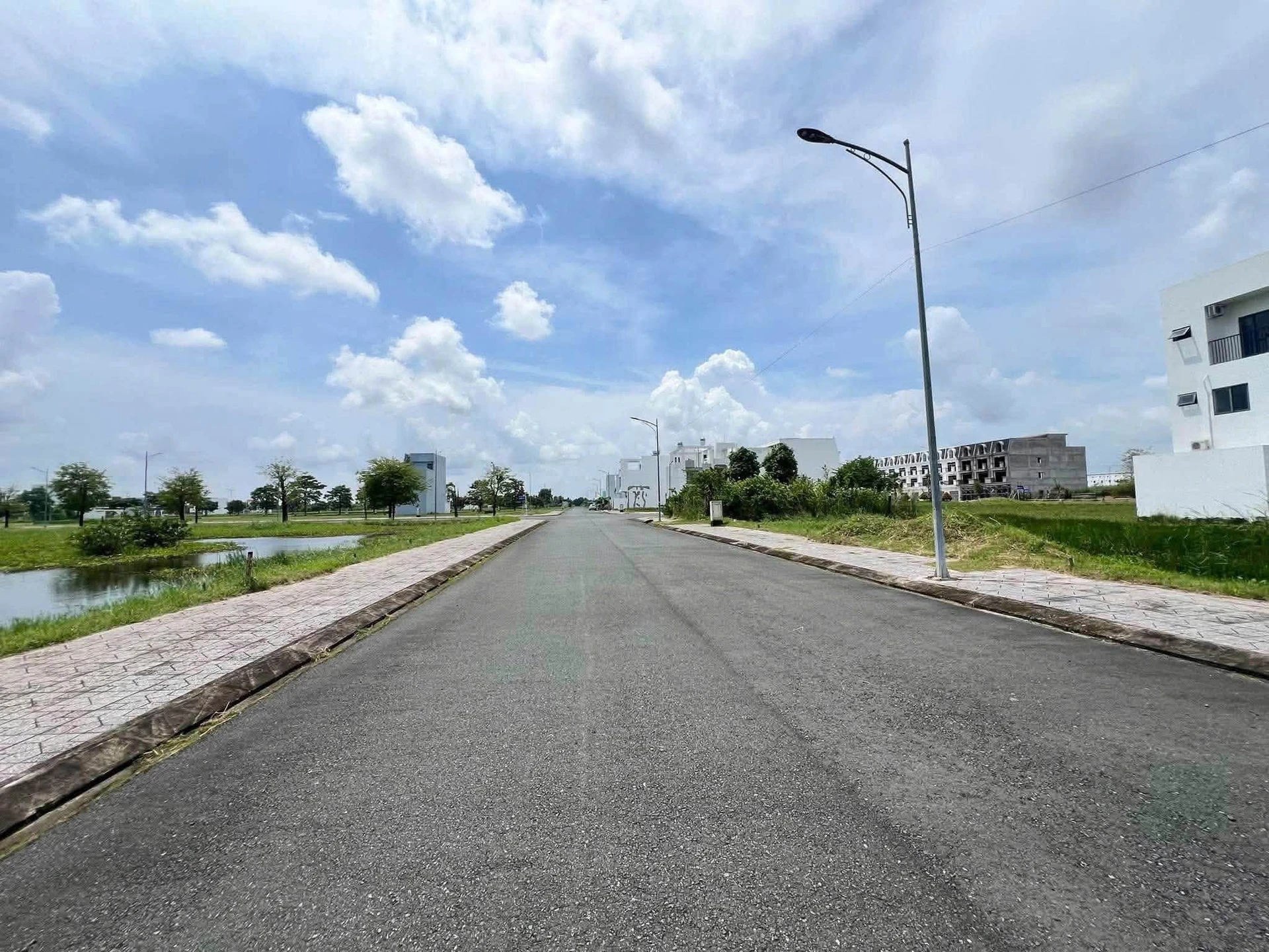Bán nền đất 100m² mặt tiền Tuyến 10, Happy Home, 1.2 tỷ - Ảnh 1