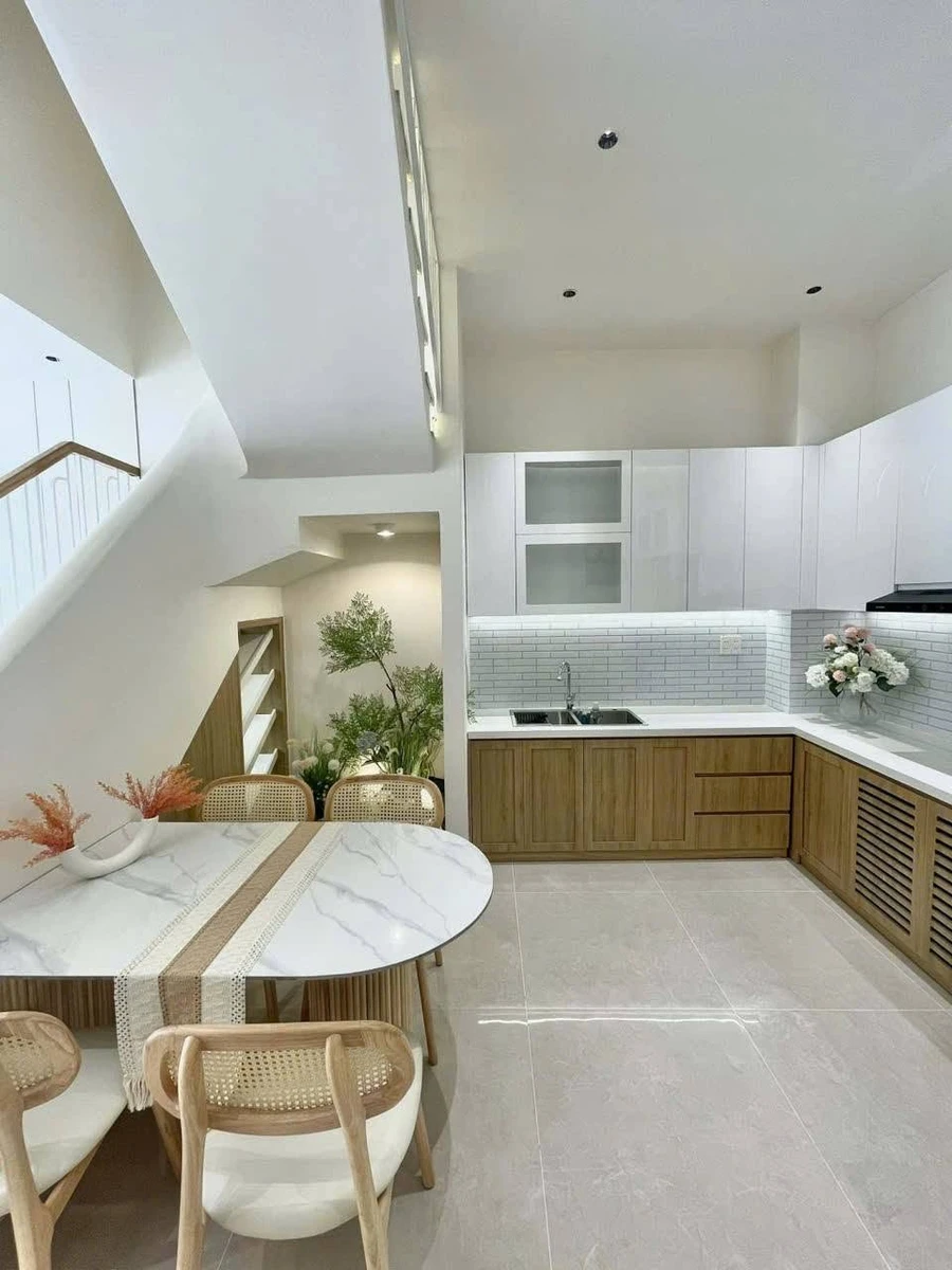 Bán nhà 2 mặt hẻm xe hơi 4 phòng ngủ 58,8m² Tân Bình 9,1 tỷ - Ảnh thu nhỏ 3