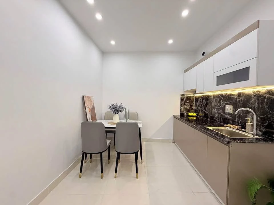 Bán nhà 3 tầng 30m2 ngõ 152 Hồ Sen, Hải Phòng, giá 2.58 tỷ - Ảnh thu nhỏ 3