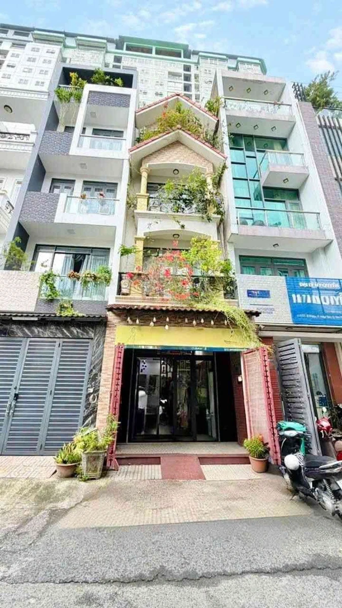 Bán nhà 5 tầng 60m2 hẻm thông đường Tô Hiệu, gần công viên, giá 11 tỷ - Ảnh 1