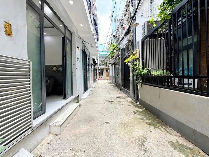 Bán nhà hẻm xe hơi Nguyễn Thiện Thuật, Quận 3, 21m2, 4 tầng, giá 4,8 tỷ bdshaichau