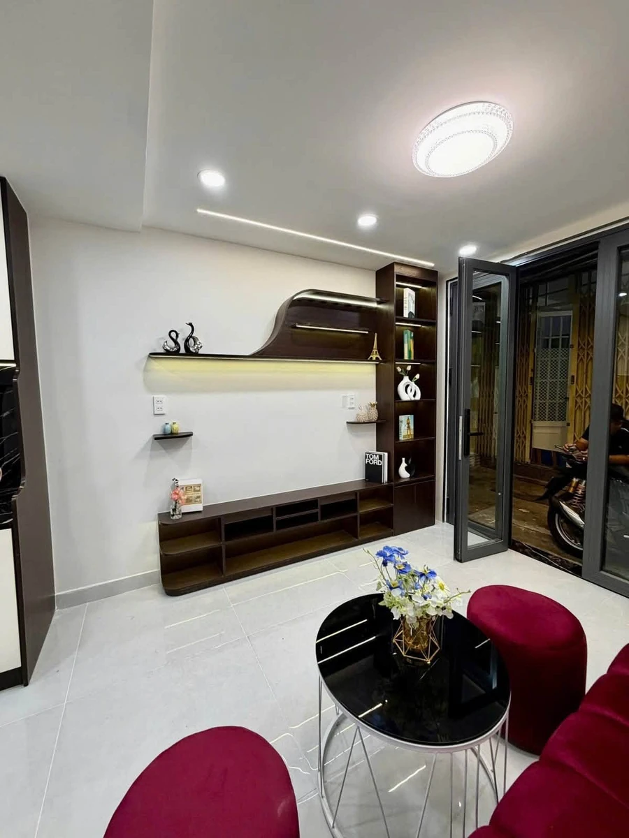 Bán nhà 4 tầng 21m2 trung tâm Quận 10, 3PN 4WC, giá 5,5 tỷ - Ảnh thu nhỏ 4