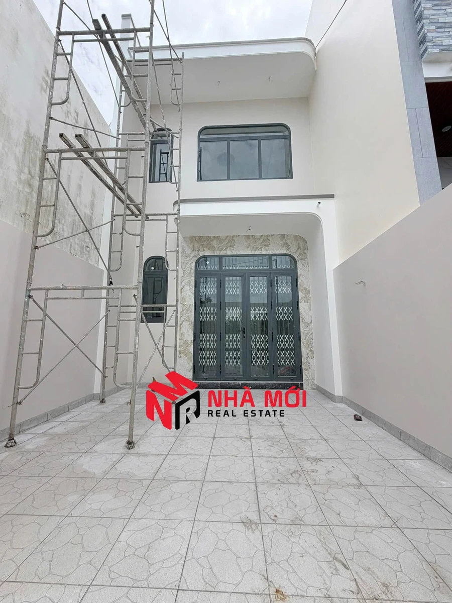 Bán nhà 1 trệt 1 lửng 3 phòng ngủ 90m2 KDC Tân Xuyên, Phường An Xuyên, Cà Mau giá 2,1 tỷ - Ảnh thu nhỏ 2