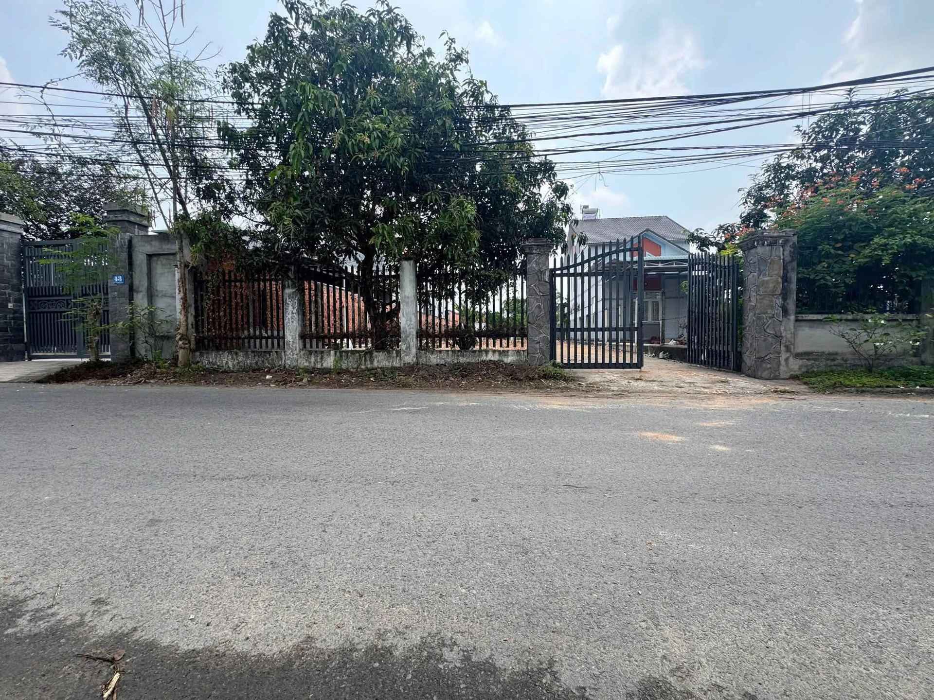 Bán 2 lô đất mặt tiền 270m2 Chánh Hiệp Hóc Môn, giảm 3.25 tỷ - Ảnh 1