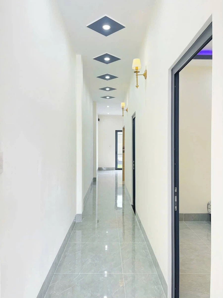 Bán nhà 5x31m view sân vườn Rạch Giá 1 tỷ 950 triệu - Ảnh thu nhỏ 4