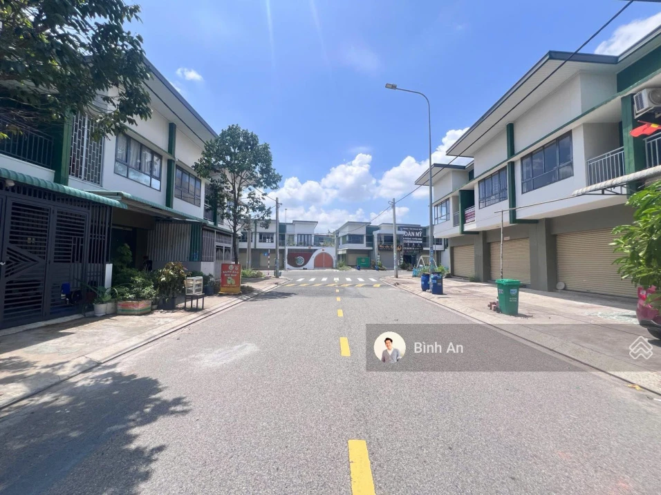 Bán căn shophouse 85m2 full thổ cư tại KĐT Oasis, sổ sẵn, giá 1,75 tỷ - Ảnh thu nhỏ 3