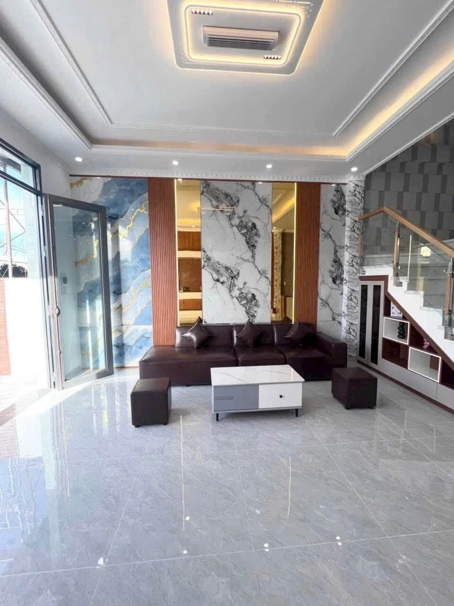 Bán nhà 1 trệt 1 lầu 111m² Tân Bửu, Bến Lức, Long An - Ảnh thu nhỏ 2