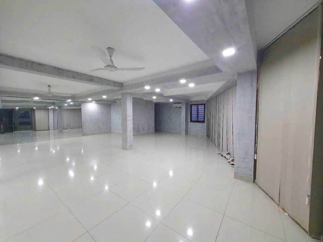 Bán nhà 4 tầng mặt tiền Âu Cơ, 123m², kinh doanh - Ảnh thu nhỏ 3