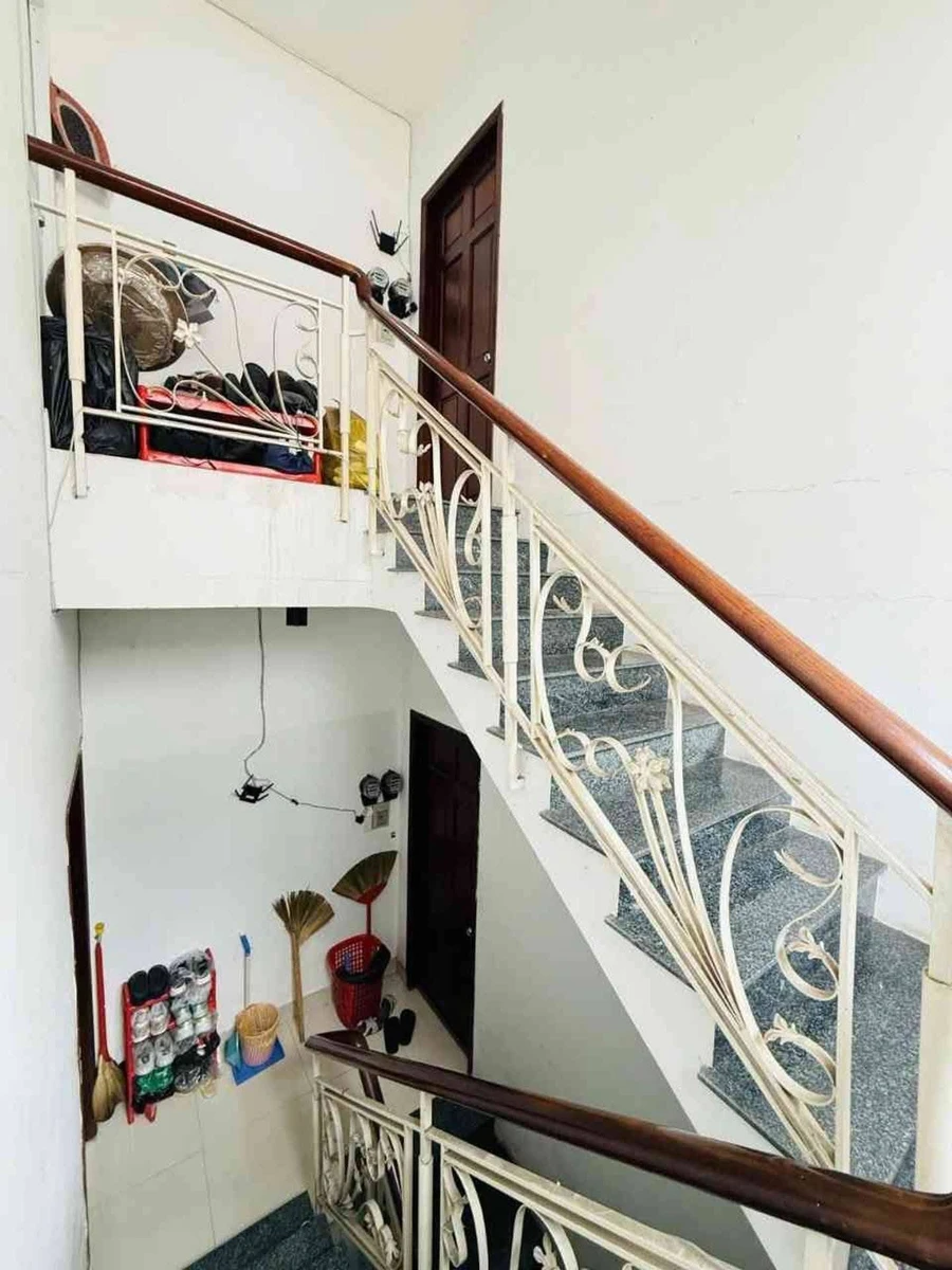 Bán nhà 4 tầng hẻm xe hơi Hương Lộ 2, Bình Trị Đông, Bình Tân, 4,6x14,5m, 7PN, giá khoảng 6 tỷ - Ảnh thu nhỏ 4