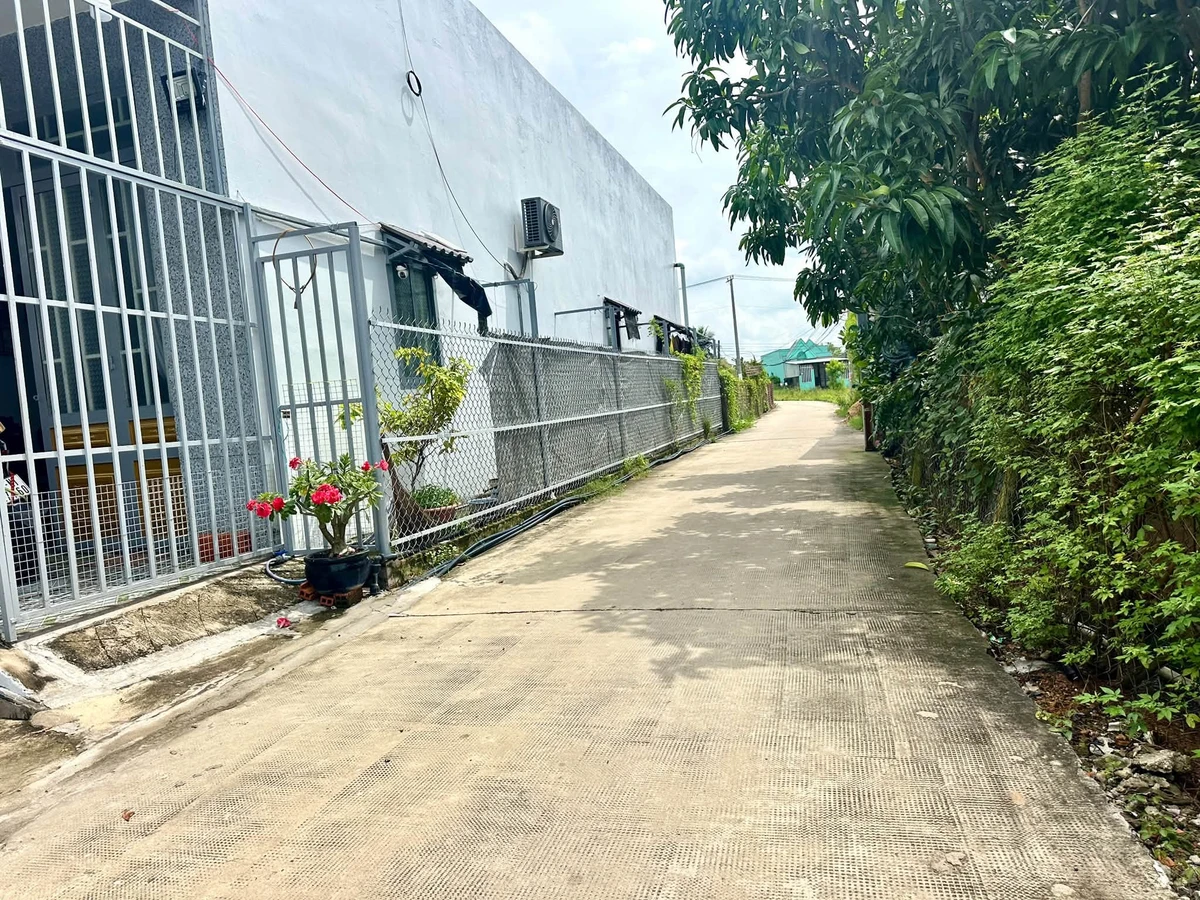 Bán đất nền thổ cư 4.5x22m sổ hồng riêng giá 780 triệu tại Cần Giuộc - Ảnh 1
