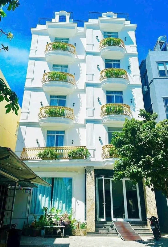 Bán villa 5 tầng, 12PN, 563m2 đường Lê Lâm, Đà Nẵng