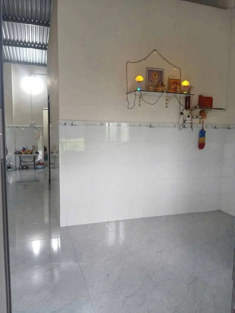 Bán nhà cấp 4 1 phòng ngủ 100m² Tịnh Sơn 600 triệu - Ảnh thu nhỏ 2
