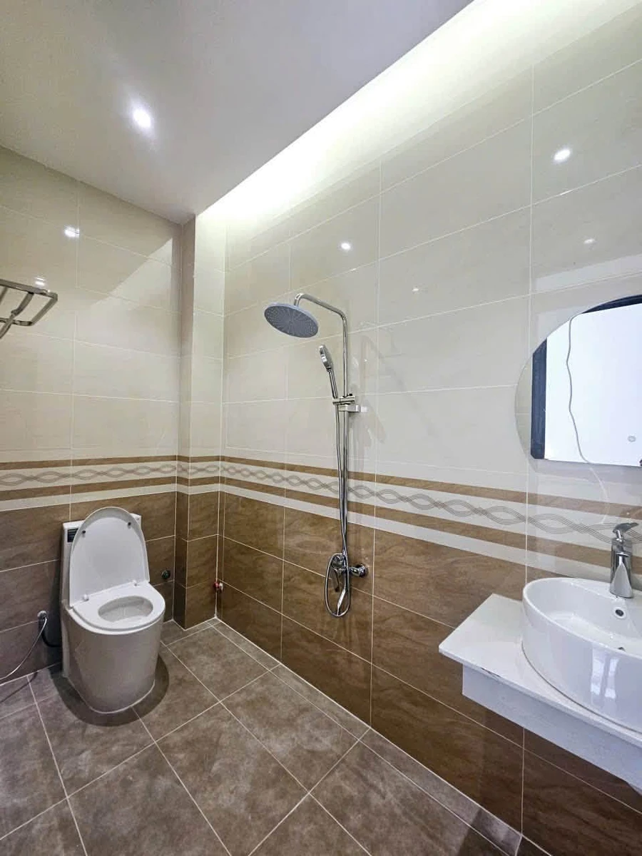 Nhà xây mới 4x10m, 3PN 2WC, Đường 14 Bình Tân - 4,82 tỷ - Ảnh thu nhỏ 2