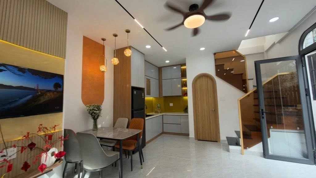 Bán nhà hẻm xe hơi 26m2, 2PN 2WC trung tâm Bình Thạnh - Ảnh thu nhỏ 2