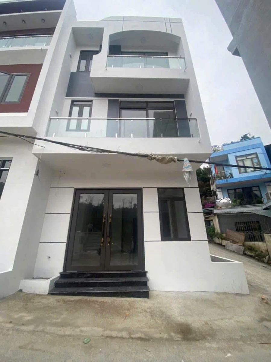 Bán nhà 3 tầng 3PN, 61m2, Quận 5, giá 2.95 tỷ - Ảnh 1