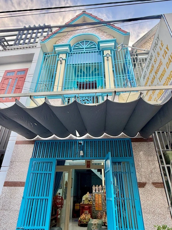 Bán nhà 2 tầng 4PN, 64m² gần Ngã tư 550, Dĩ An
