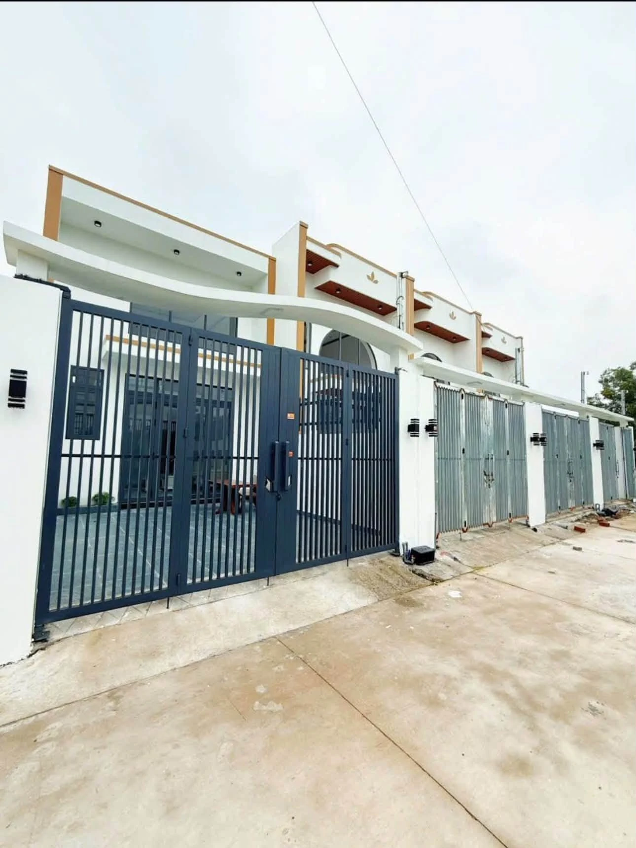 Bán nhà gác lửng 90m² sổ riêng, gần chợ trường học - Ảnh 1