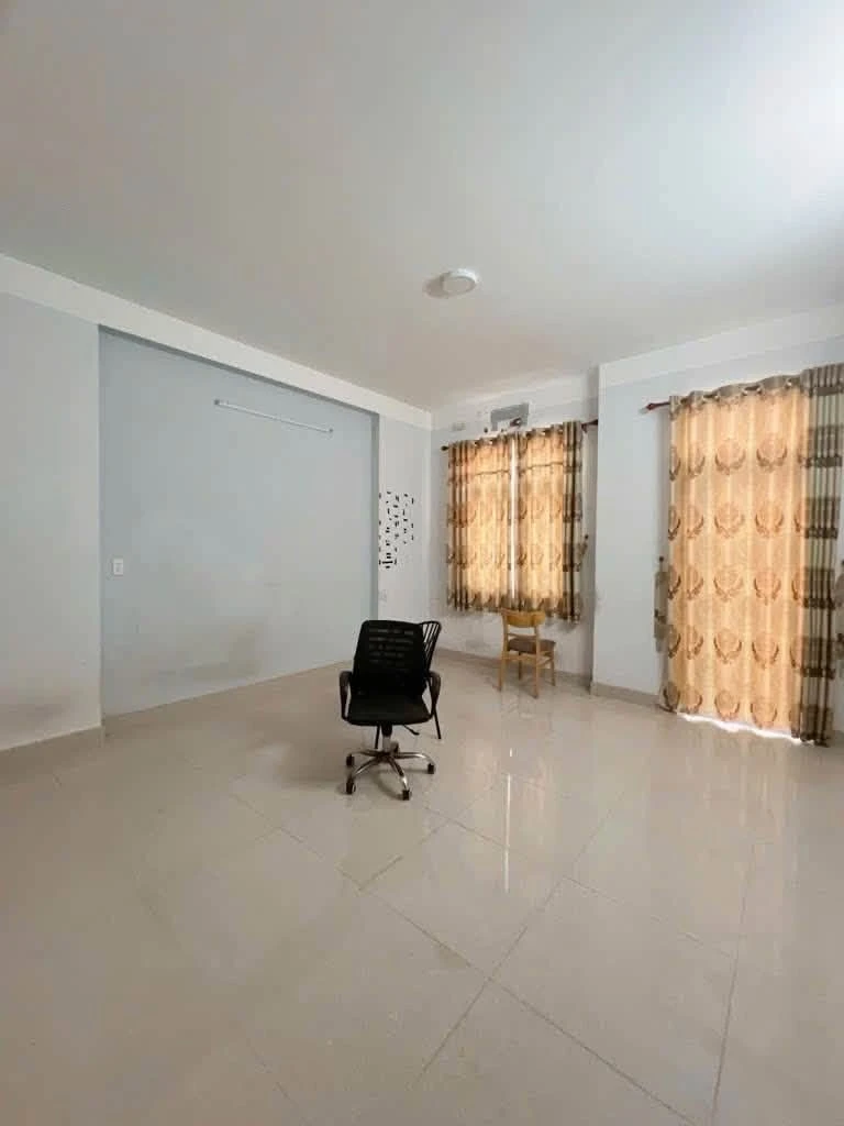 Bán nhà hẻm kinh doanh đường Trường Chinh, Tân Bình, 65m2, 4 tầng 5PN, hơn 11 tỷ - Ảnh thu nhỏ 5