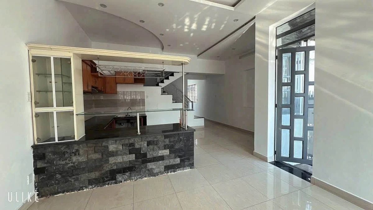 Bán nhà mái Thái 3 mặt tiền 152m2 gần Cổng Văn Miếu Trấn Biên - Ảnh thu nhỏ 4