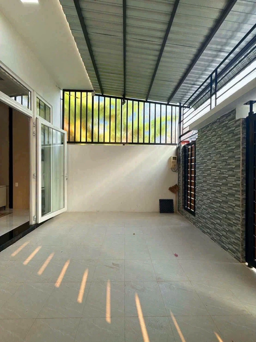 Bán nhà 3PN 100m² trung tâm Rạch Giá 3 tỷ 150 triệu - Ảnh thu nhỏ 2
