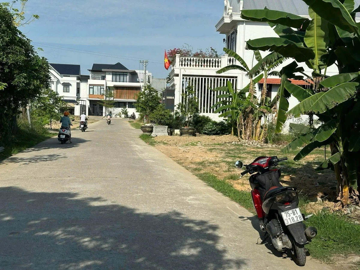 Bán đất kẹp mương 111m2 mặt tiền Kim Diệu, Mỹ Thượng, Huế - Ảnh thu nhỏ 3