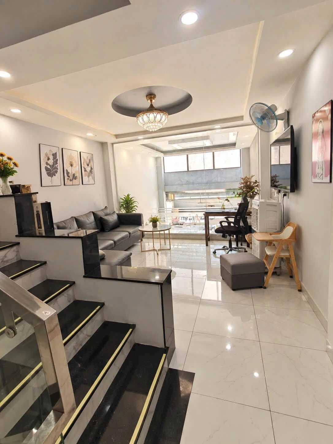 Bán shophouse mặt tiền Đường Nhựa Quận 12, 5 phòng, 7,999 tỷ - Ảnh 1