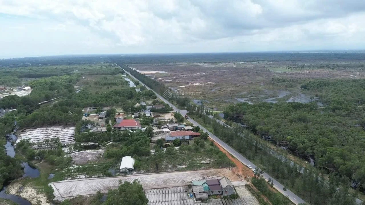 Hiếm có 1 lô hơn 2.200m có 1.000m thổ cư Đường trục chính Khu Kinh tế Đông Nam - Ảnh 1