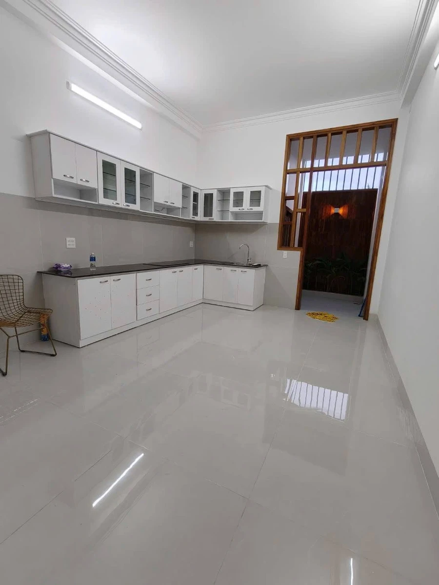 Bán nhà 1 trệt 1 lầu mặt tiền đường Huỳnh Thị Khá, Phú Thủy, Phan Thiết, 68,5m2, 3,1 tỷ - Ảnh thu nhỏ 4