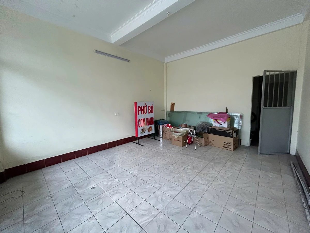 Bán nhà 2 tầng 67,5m² mặt đường Nguyễn Văn Cừu, Quận 5 - Ảnh thu nhỏ 2