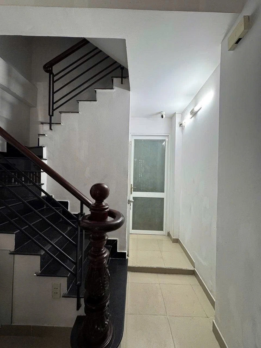 Bán nhà hẻm xe hơi 4 tầng 3,5x8m đường Vĩnh Viễn, Phường 5, Quận 10 giá 5,5 tỷ - Ảnh thu nhỏ 2