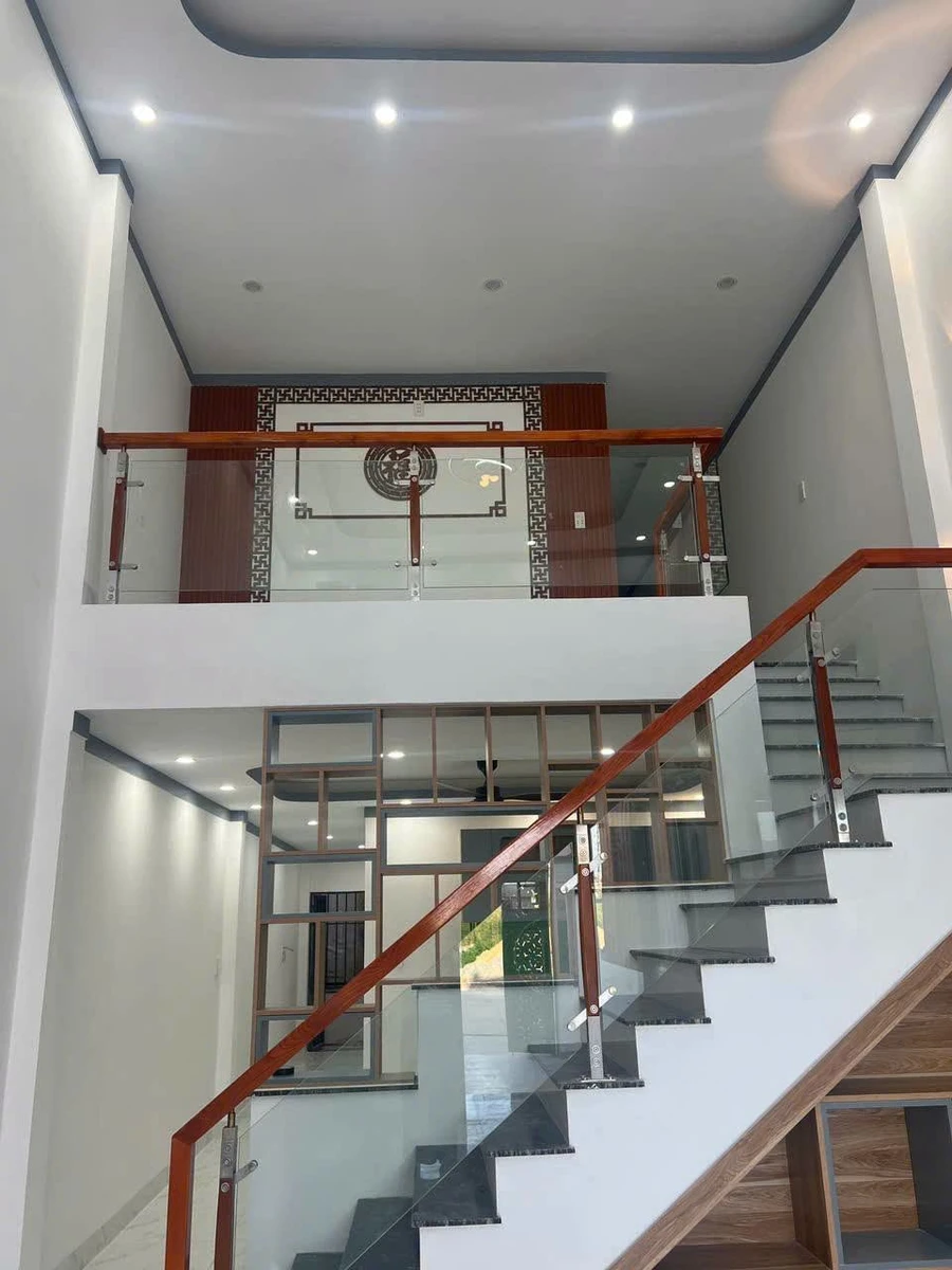 Bán nhà Bến Cát 100m² 3 phòng ngủ 2.5 tỷ - Ảnh thu nhỏ 2