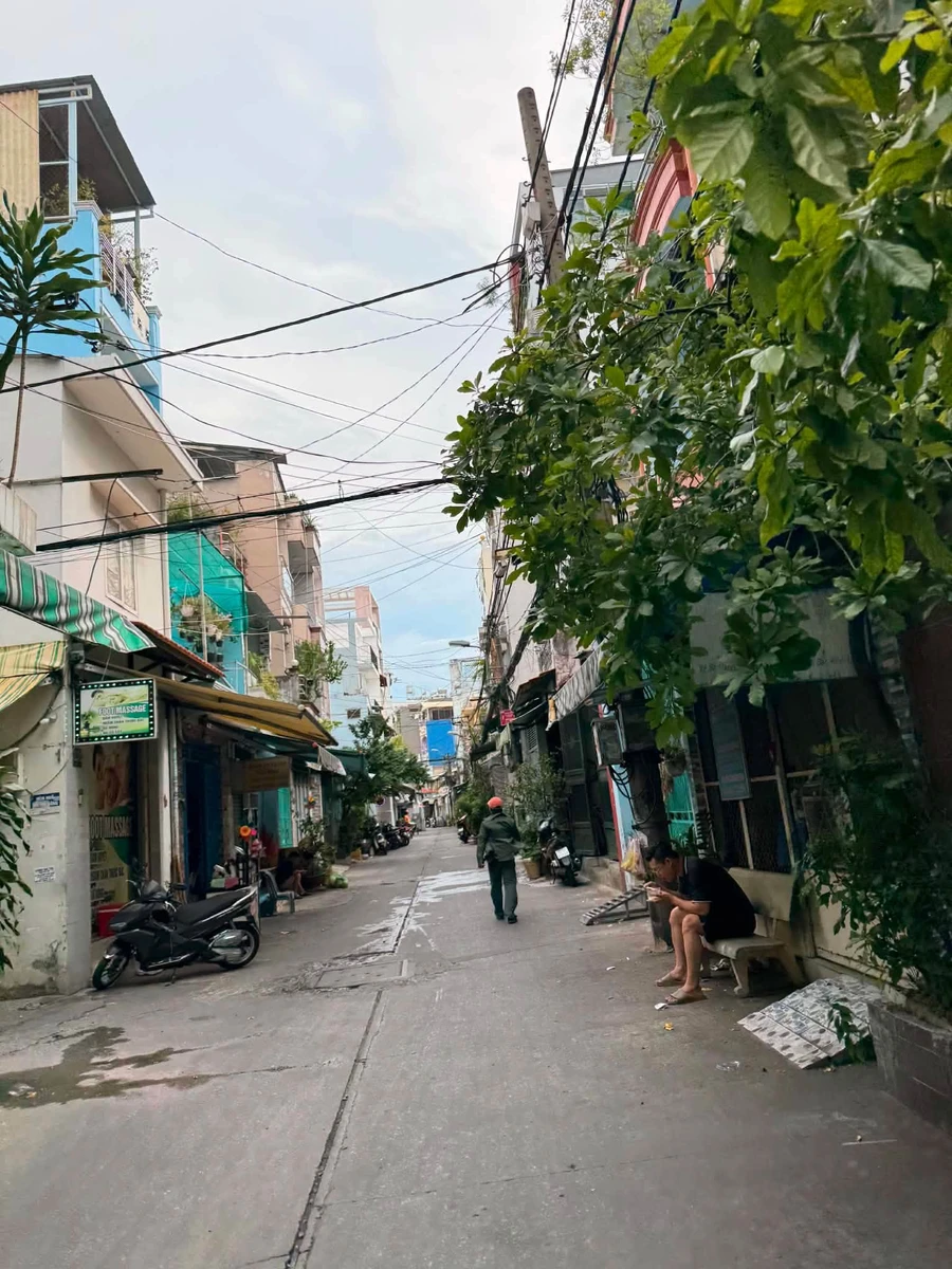 Bán nhà hẻm xe hơi 51m2, 3 phòng ngủ, đường Ông Ích Khiêm, Quận 11 - Ảnh 1