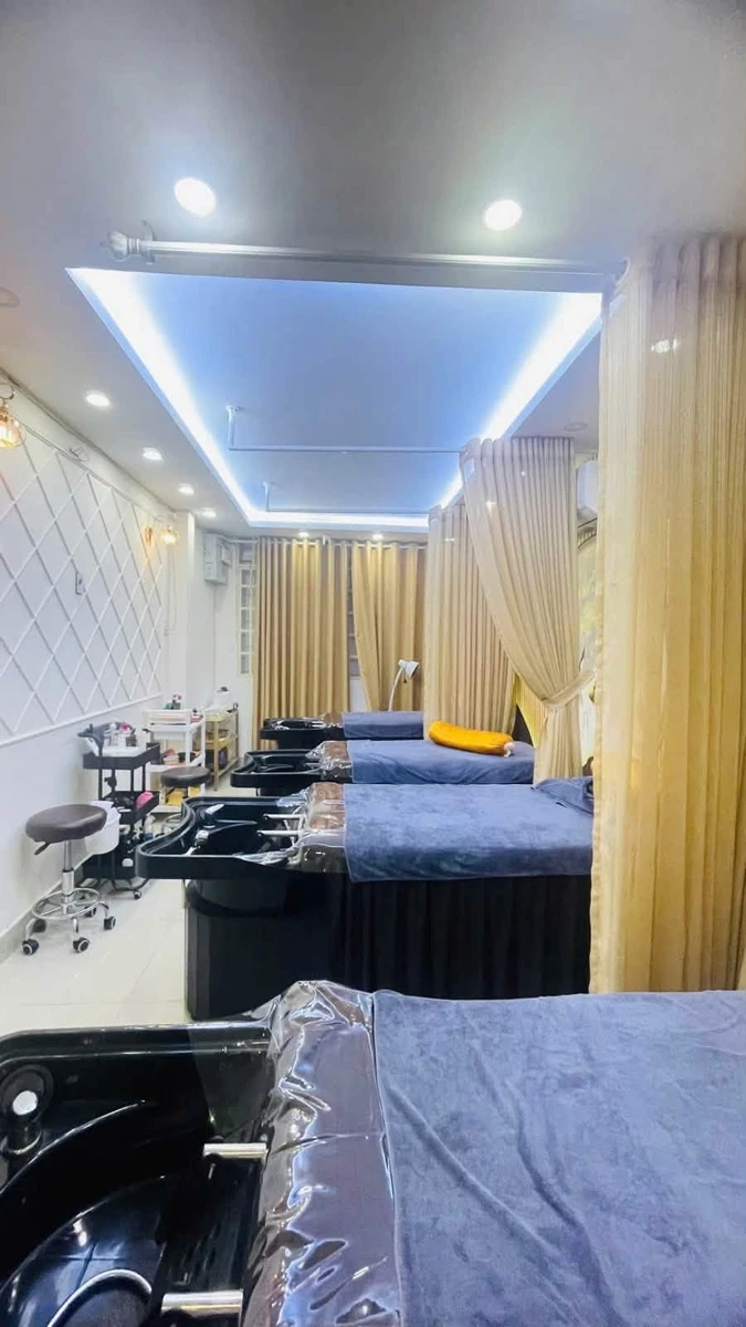 Bán nhà mặt tiền Nguyễn Duy Dương, Quận 10, 5 tầng BTCT, 40m2, có dòng tiền - Ảnh thu nhỏ 4