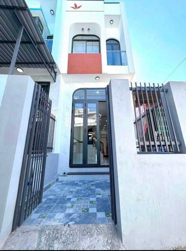 Nhà bán Quy Nhơn 48m2 3 phòng ngủ 2 tỷ