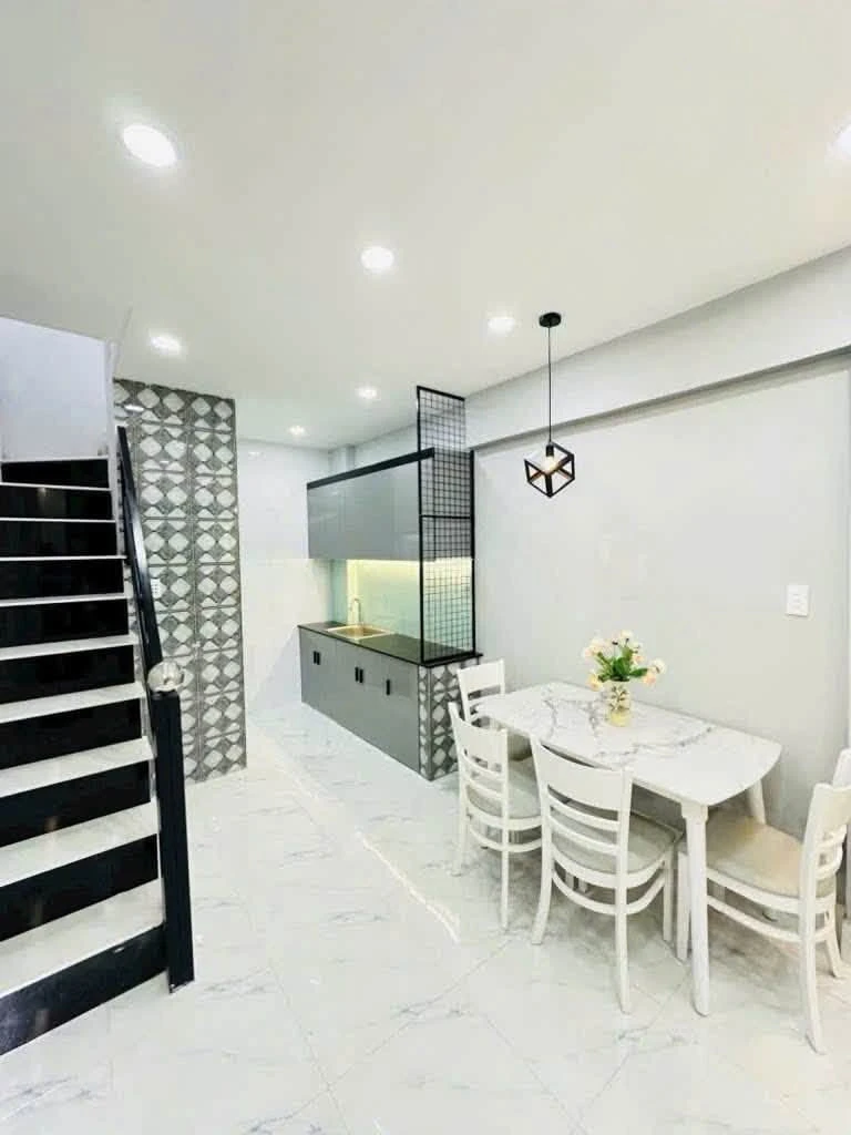Bán nhà phố 2 tầng 24m² Tân Bình gần trường, chợ, bệnh viện - Ảnh thu nhỏ 3