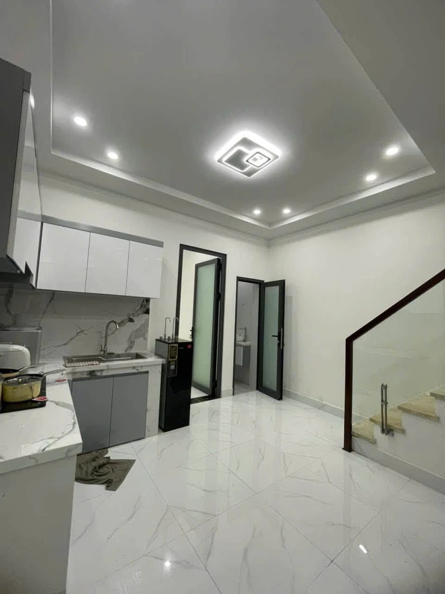 Bán nhà 2 tầng 4x12m, 4PN 3WC, hẻm 6m gần Lê Đình Cẩn, Bình Tân - Ảnh thu nhỏ 3
