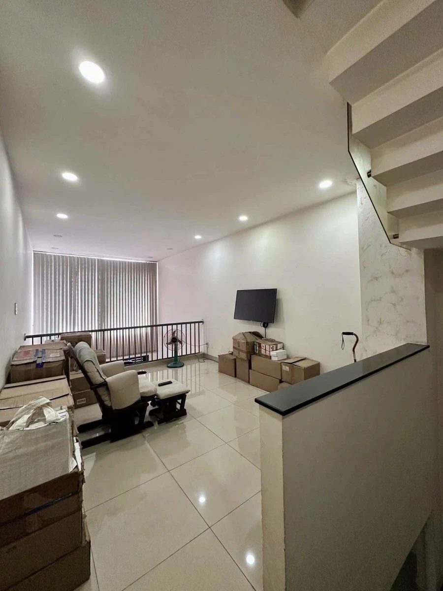 Bán shophouse mặt tiền Võ Trường Toản Q.5, 61m², 5 tầng, 11.3 tỷ - Ảnh thu nhỏ 4