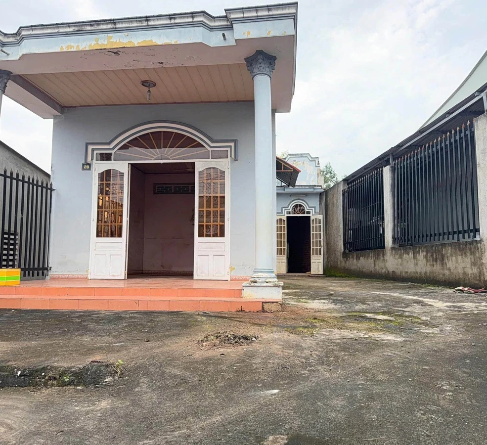 Bán nhà 335m2 hai mặt tiền đường bê tông, Xuân Hiệp, giá 2,2 tỷ - Ảnh thu nhỏ 2