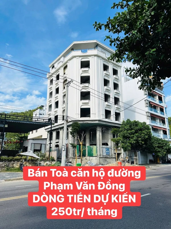 Bán toà 25 phòng 2 mặt tiền Phạm Văn Đông Nha Trang 129m² 46 tỷ