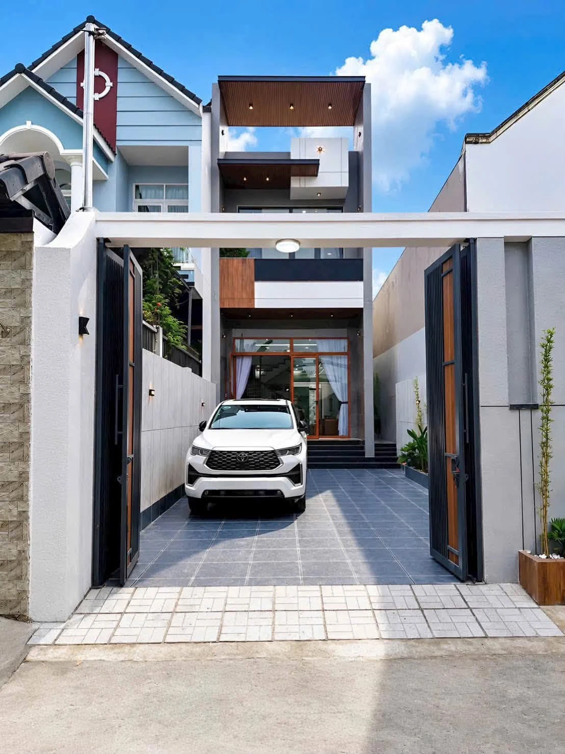 Bán nhà 1 trệt 1 lầu 170m2, 3PN 2WC, sổ riêng hoàn công, gần Công an phường Trảng Dài - Ảnh 1