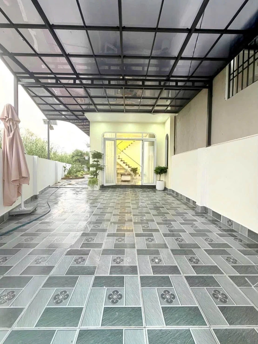 Bán nhà sân vườn 230m2, 3 PN, 2 WC, An Bình, Rạch Giá - Ảnh thu nhỏ 2