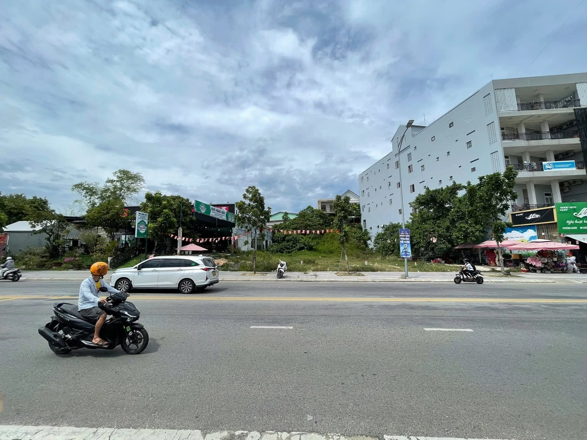 Bán đất mặt tiền kinh doanh Đồng Khởi 100m² view công viên 6.9 tỷ - Ảnh thu nhỏ 4
