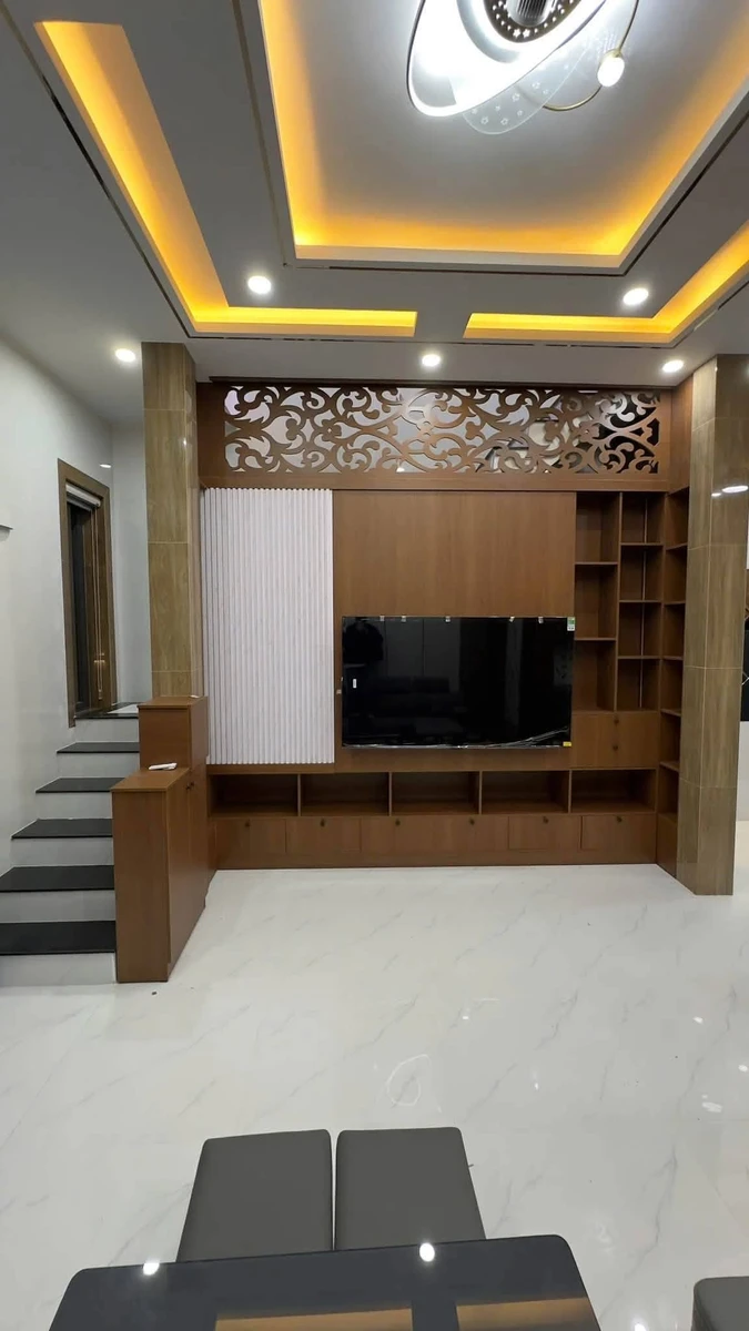 Nhà lầu 4 phòng ngủ 132m² xã Long Hải, giá 5,2 tỷ - Ảnh thu nhỏ 3