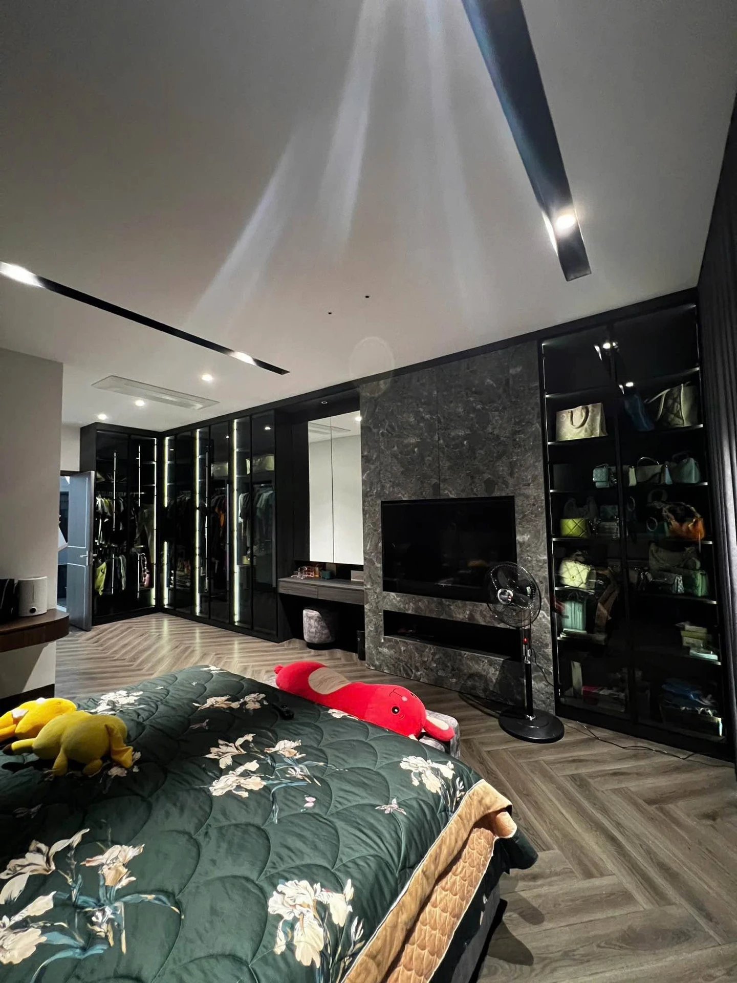 Bán nhà 3 tầng mặt tiền 100m² Bùi Thiện Ngộ, Quận 12 - Ảnh 1