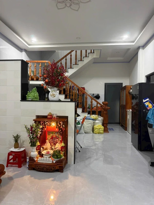 Bán nhà lầu mặt tiền kinh doanh 120m² Phan Thiết 4.2 tỷ